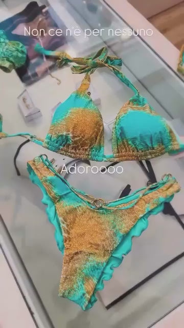 Bikini Savage essence