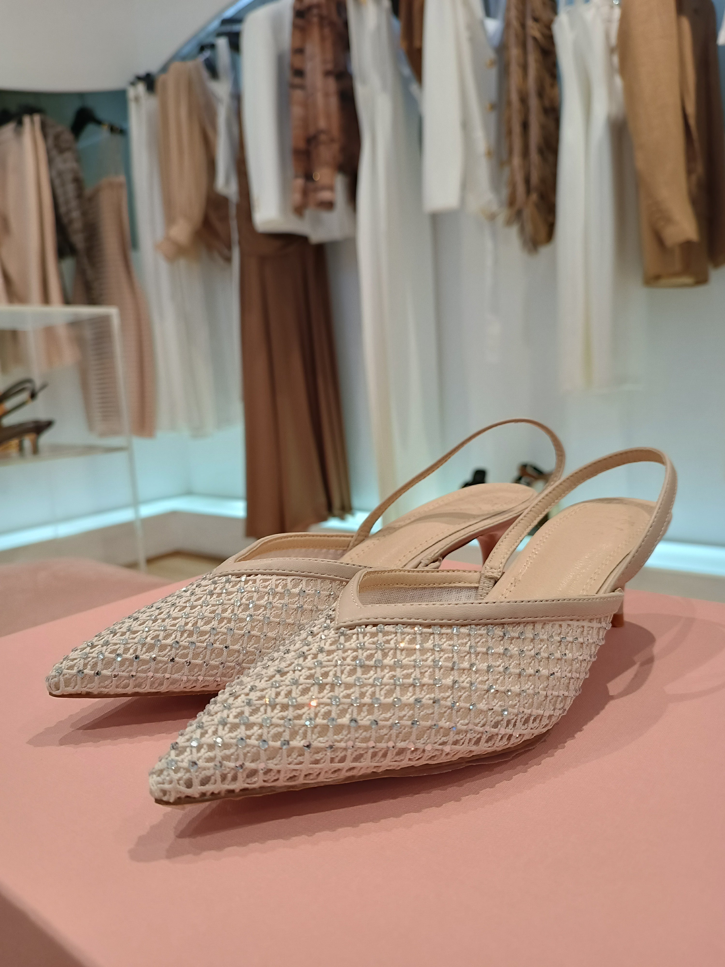 Slingback cipria