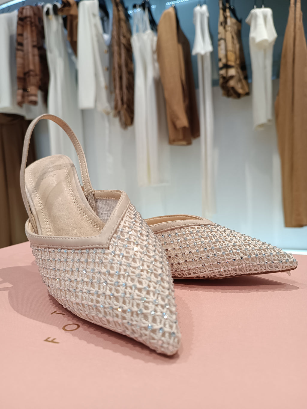 Slingback cipria